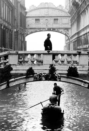 Gianni Berengo Gardin - Ponti sul rio della canonica - 1958 ca.